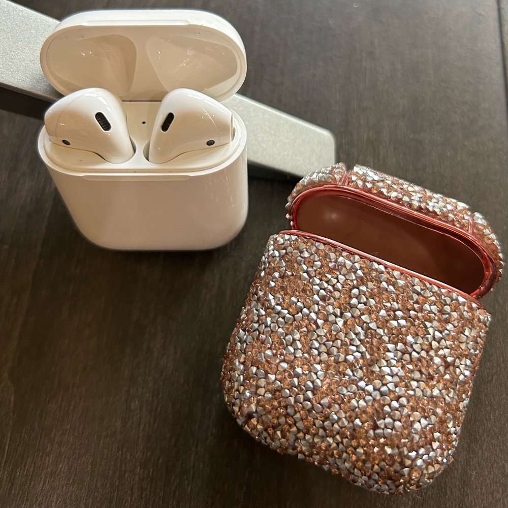 AirPods (1st generation)